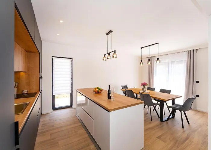 בית נופש My Dalmatia - Fine Touch With Jacuzzi *