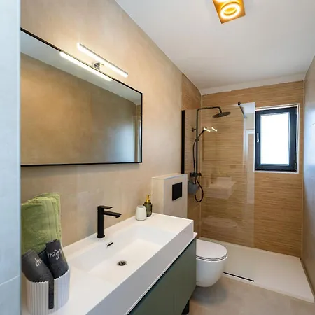 My Dalmatia - Fine Touch With Jacuzzi * Biograd Na Moru