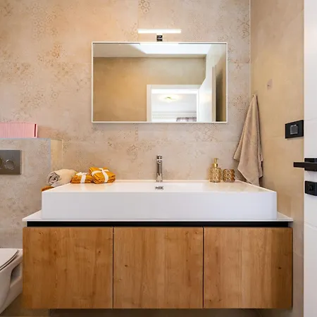 My Dalmatia - Fine Touch With Jacuzzi Biograd Na Moru