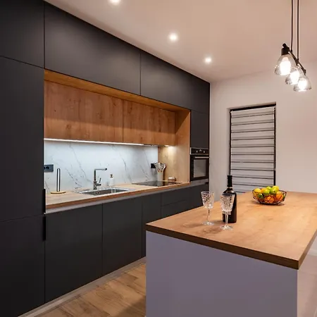 My Dalmatia - Fine Touch With Jacuzzi Biograd Na Moru