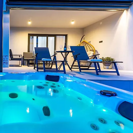 My Dalmatia - Fine Touch With Jacuzzi 別荘 ビオグラード・ナ・モル