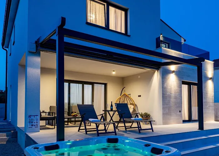 Дом отдыха My Dalmatia - Fine Touch With Jacuzzi