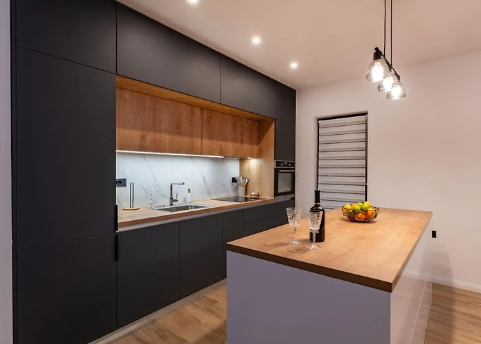 My Dalmatia - Fine Touch With Jacuzzi Биоград-на-Мору