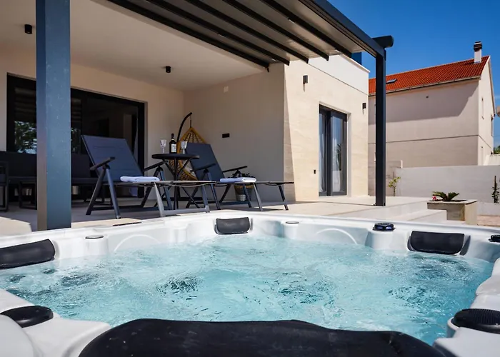 Сasa de vacaciones My Dalmatia - Fine Touch With Jacuzzi Biograd Na Moru